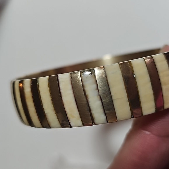 Vintage Bone Inlay Brass Bangle - Picture 5 of 5